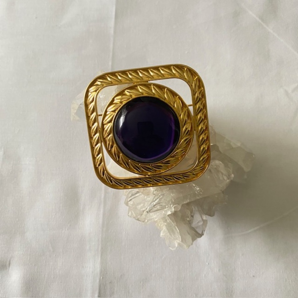 Vintage 1980's TRIFARI Gold Tone Rope Square Purple Cabochon Brooch High End